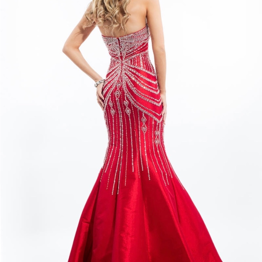 COPY - Gorgeous Rachel Allan evening gown heavily bejeweled. - Picture 11 of 11